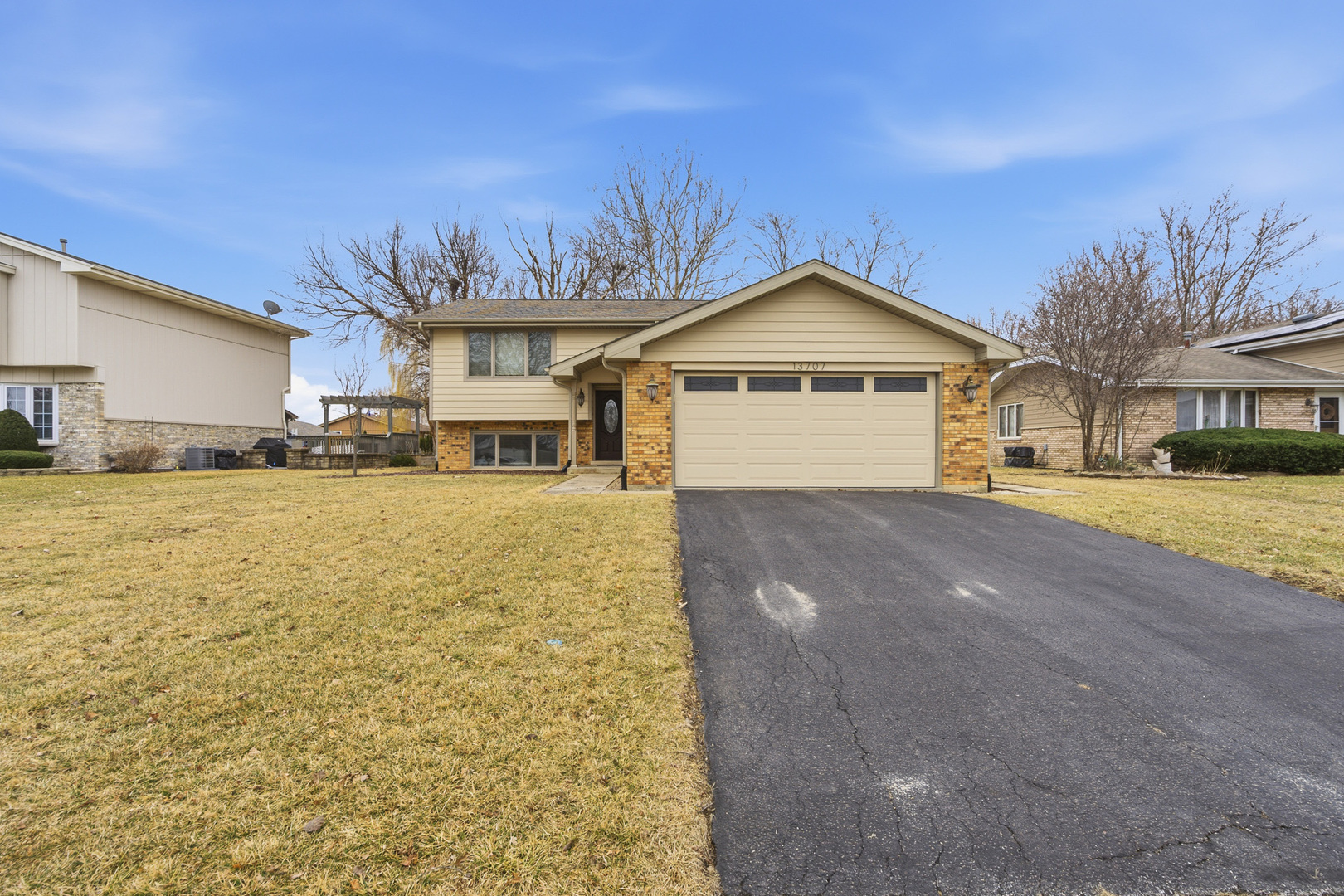 13707 W Carefree Drive, Homer Glen, IL 60491