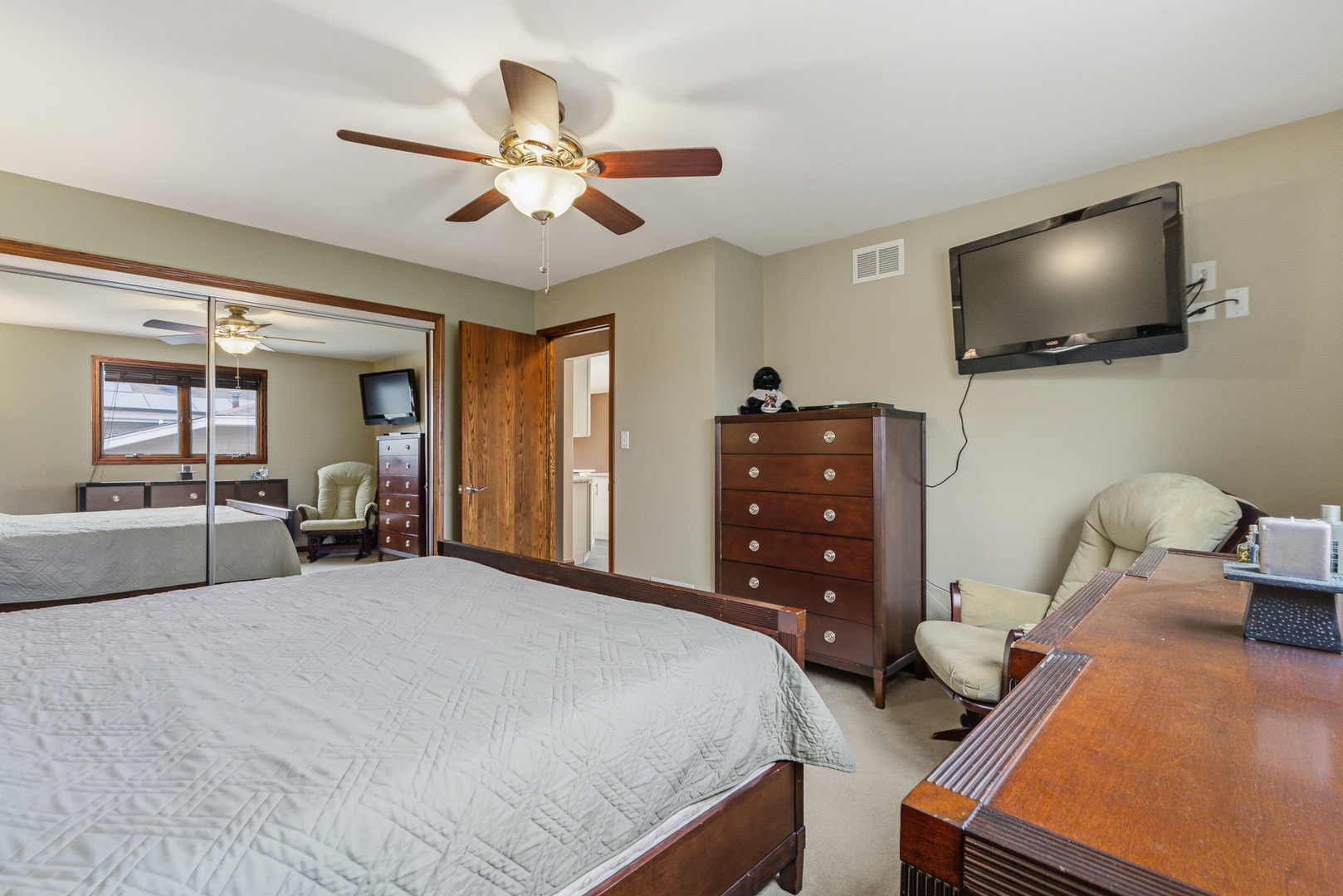 13707 W Carefree Drive, Homer Glen, IL 60491