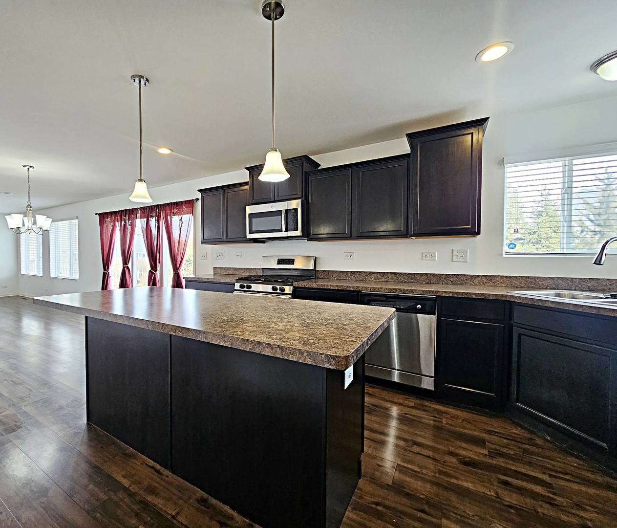 202 Minuet Circle, Volo, IL 60073