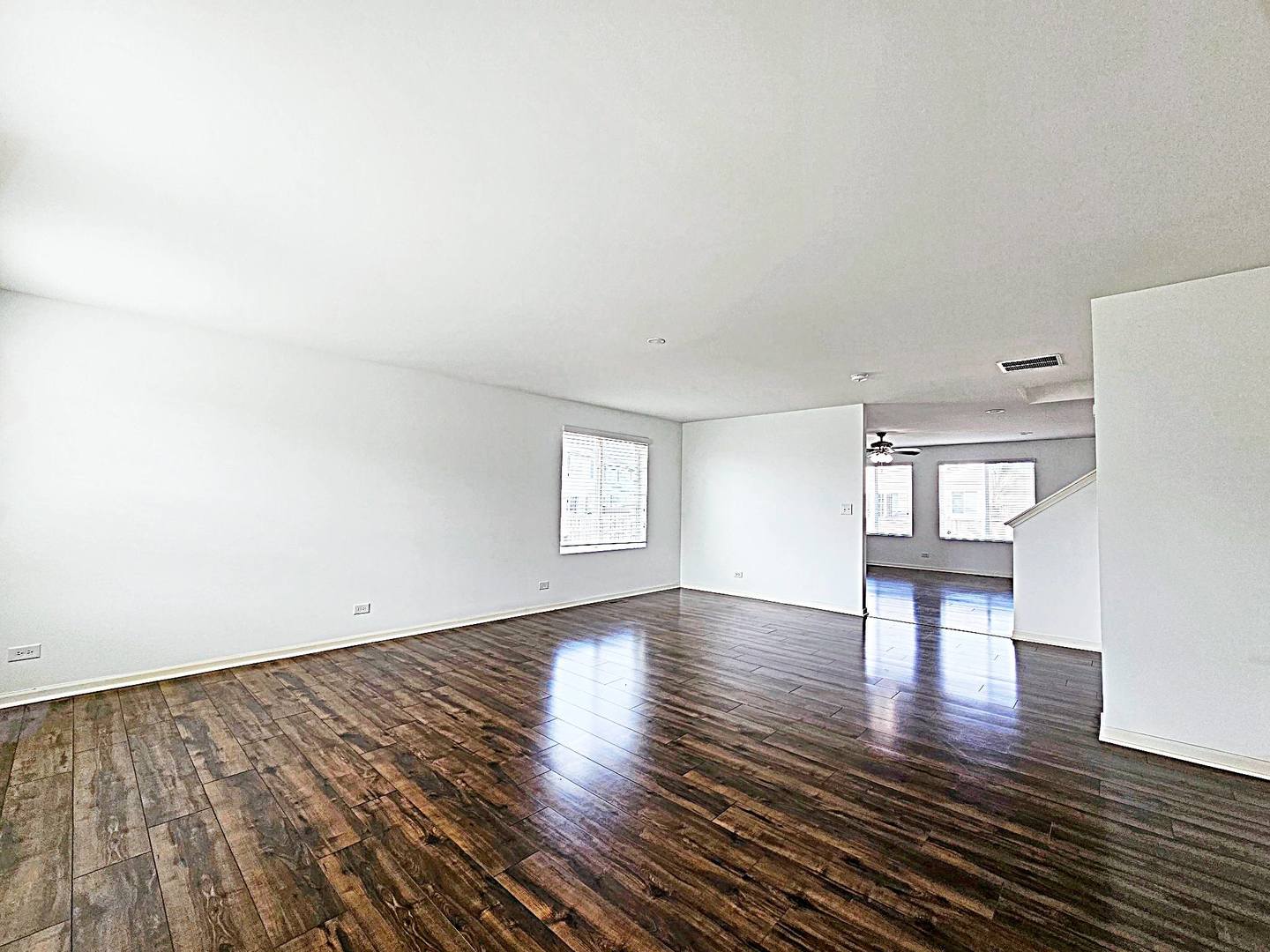 202 Minuet Circle, Volo, IL 60073