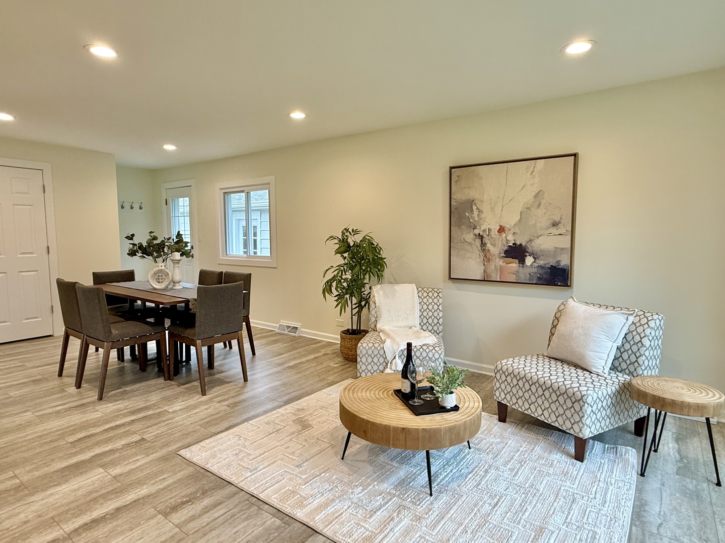 646 68th Street, Willowbrook, IL 60527