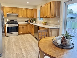 646 68th Street, Willowbrook, IL 60527