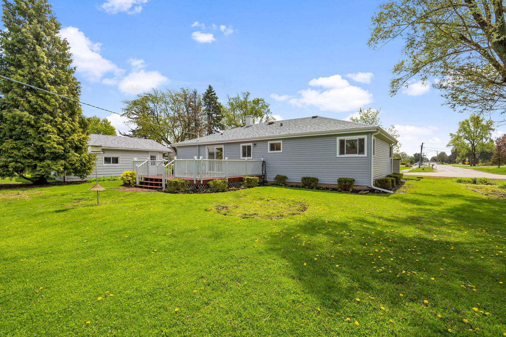 646 68th Street, Willowbrook, IL 60527