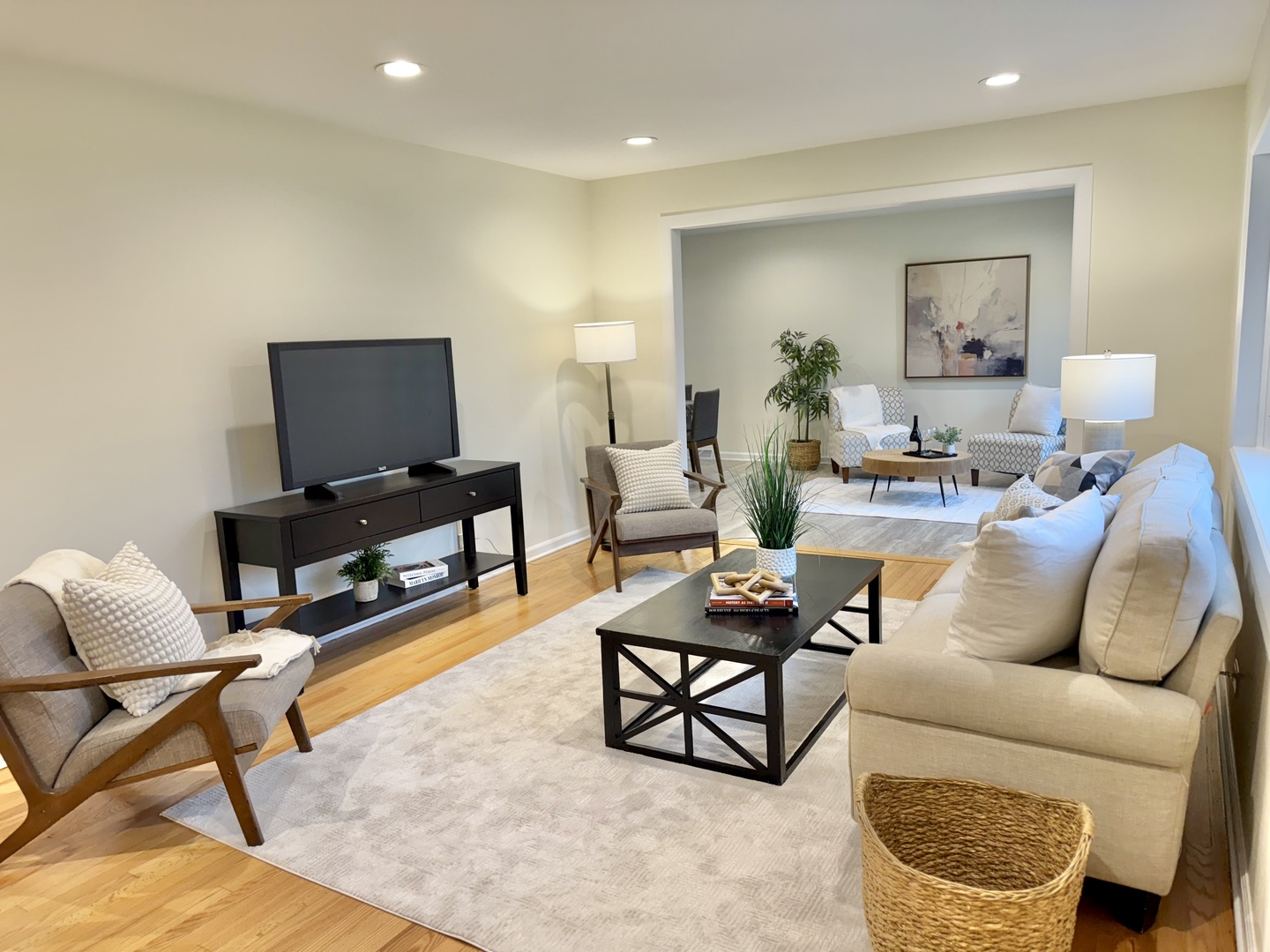 646 68th Street, Willowbrook, IL 60527