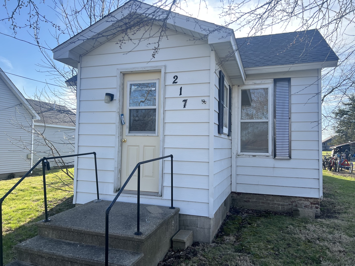 217 S Missouri Street, Atwood, IL 61913