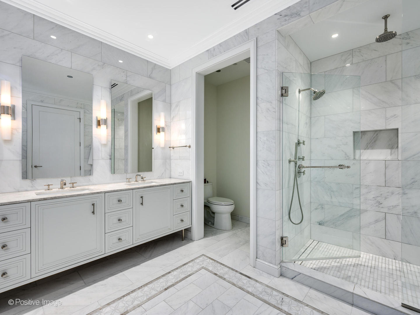 435 N Michigan Avenue #611, Chicago, IL 60611