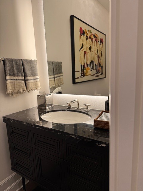 435 N Michigan Avenue #611, Chicago, IL 60611