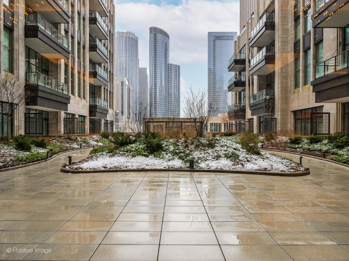 435 N Michigan Avenue #611, Chicago, IL 60611