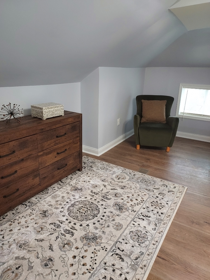 7655 S Clyde Avenue, Chicago, IL 60649