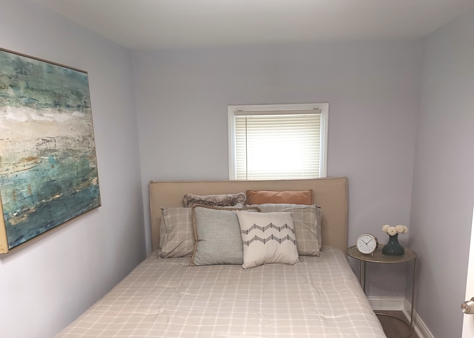 7655 S Clyde Avenue, Chicago, IL 60649