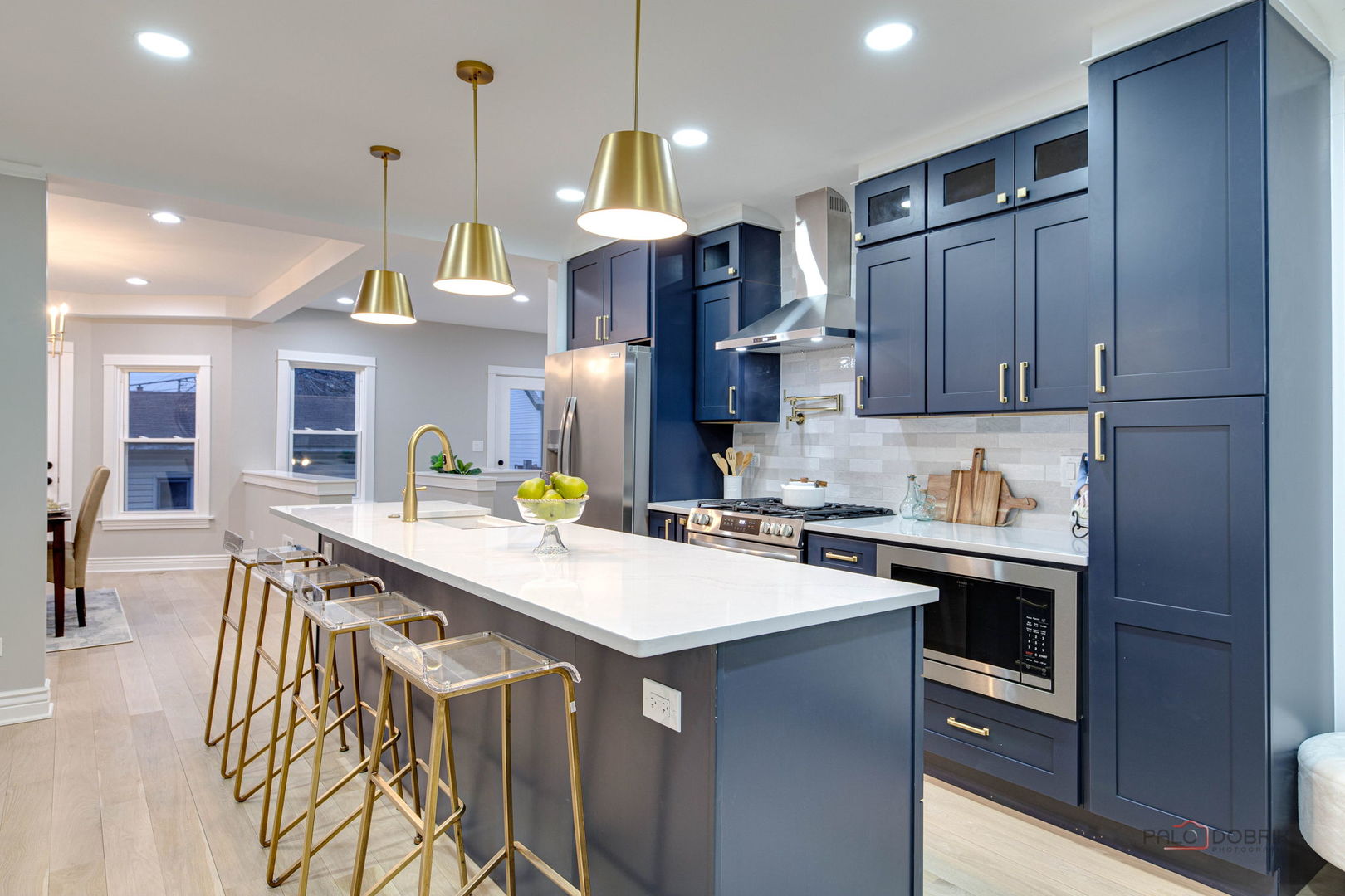 131 N Taylor Avenue, Oak Park, IL 60302