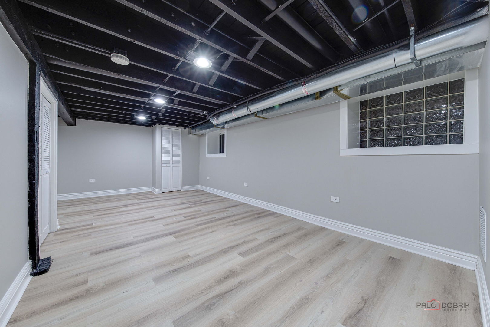 131 N Taylor Avenue, Oak Park, IL 60302