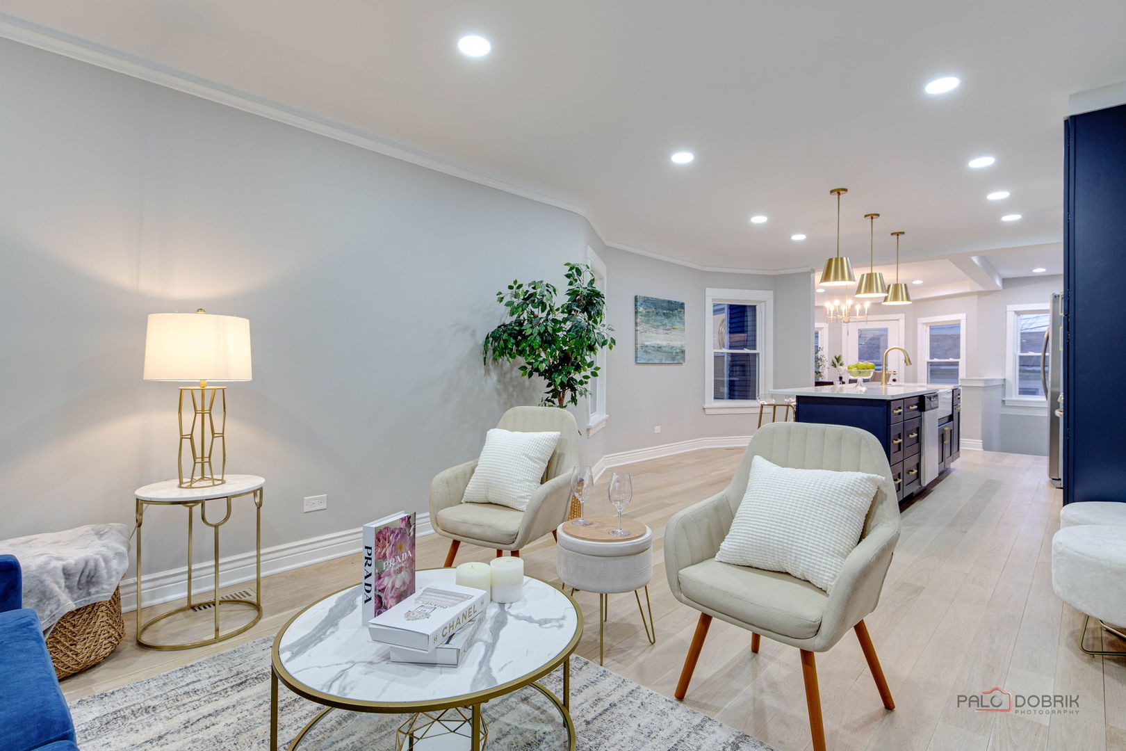 131 N Taylor Avenue, Oak Park, IL 60302