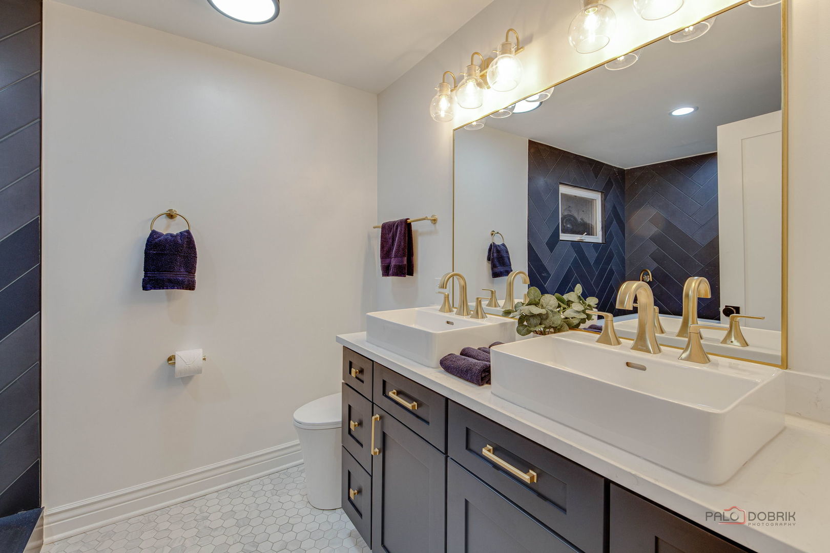 131 N Taylor Avenue, Oak Park, IL 60302