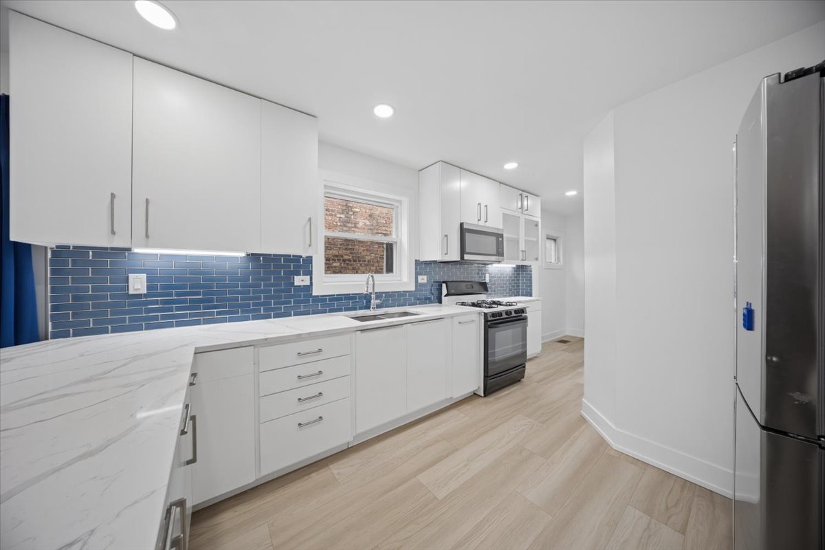 5411 W North Avenue, Chicago, IL 60639