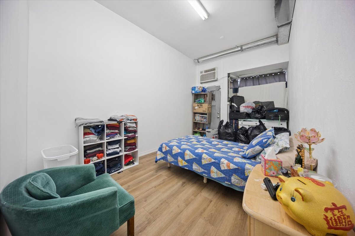 5411 W North Avenue, Chicago, IL 60639