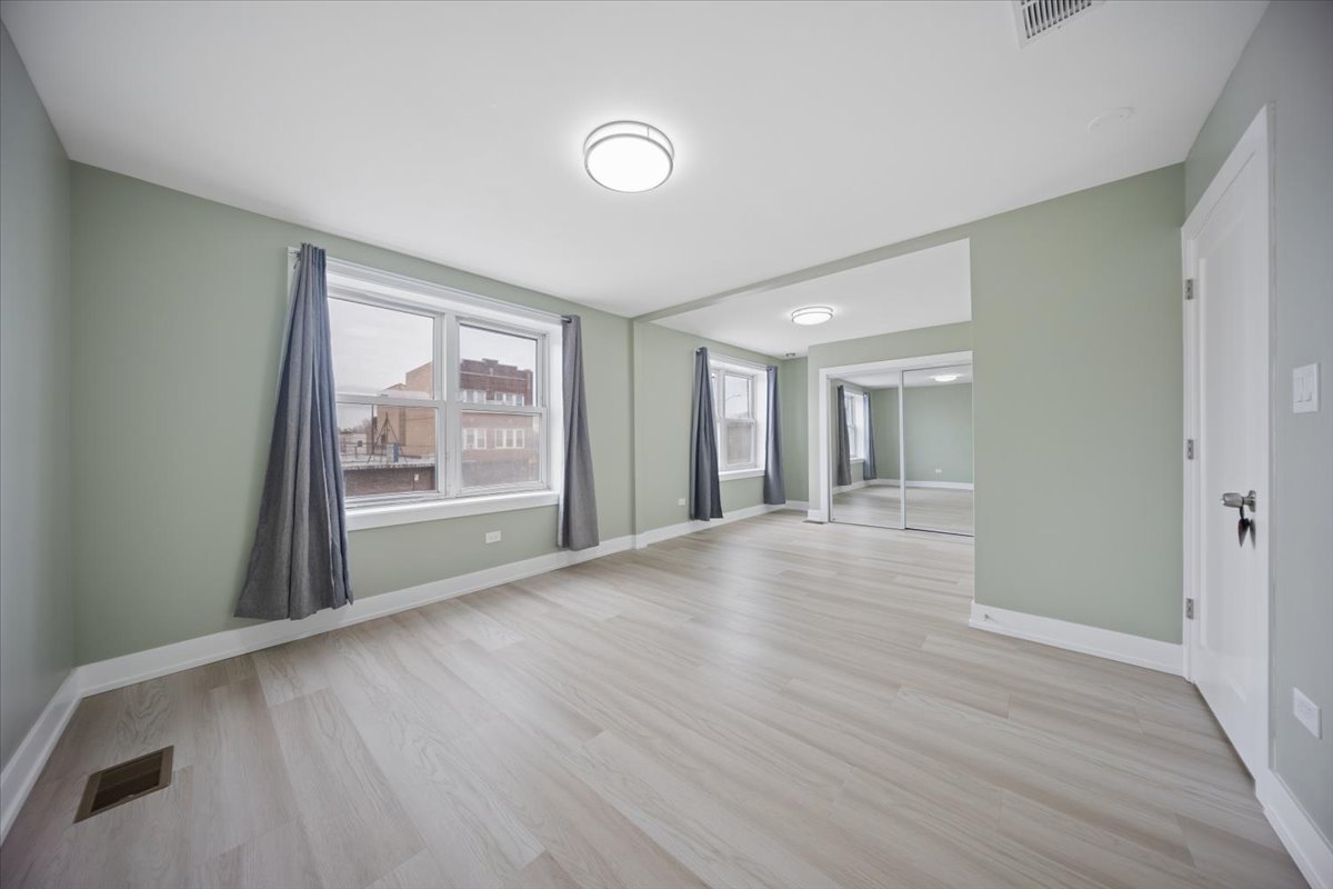 5411 W North Avenue, Chicago, IL 60639