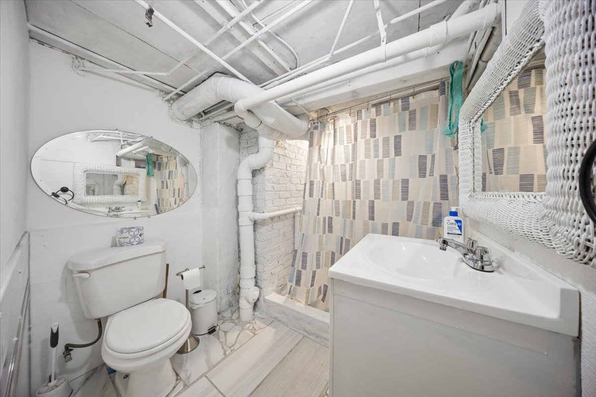 5411 W North Avenue, Chicago, IL 60639