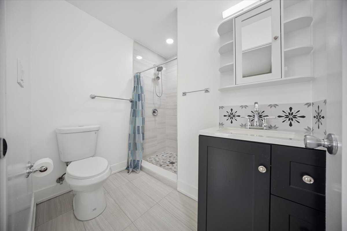 5411 W North Avenue, Chicago, IL 60639