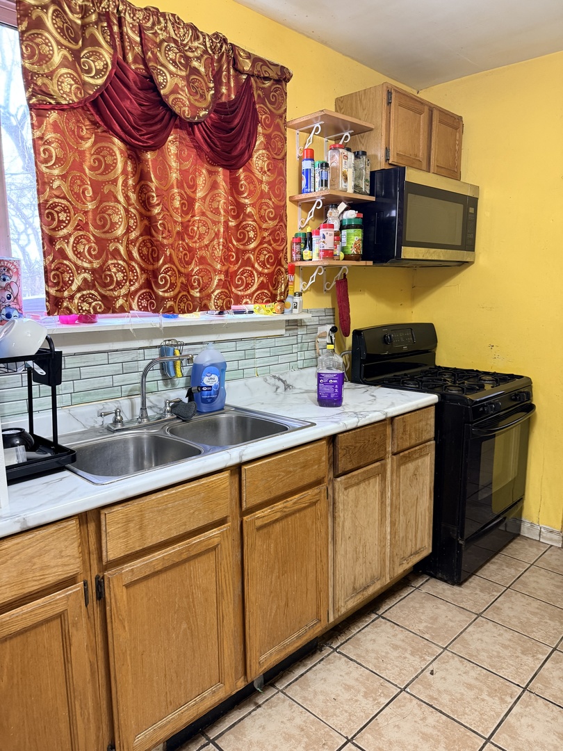 230 153rd Place, Calumet City, IL 60409