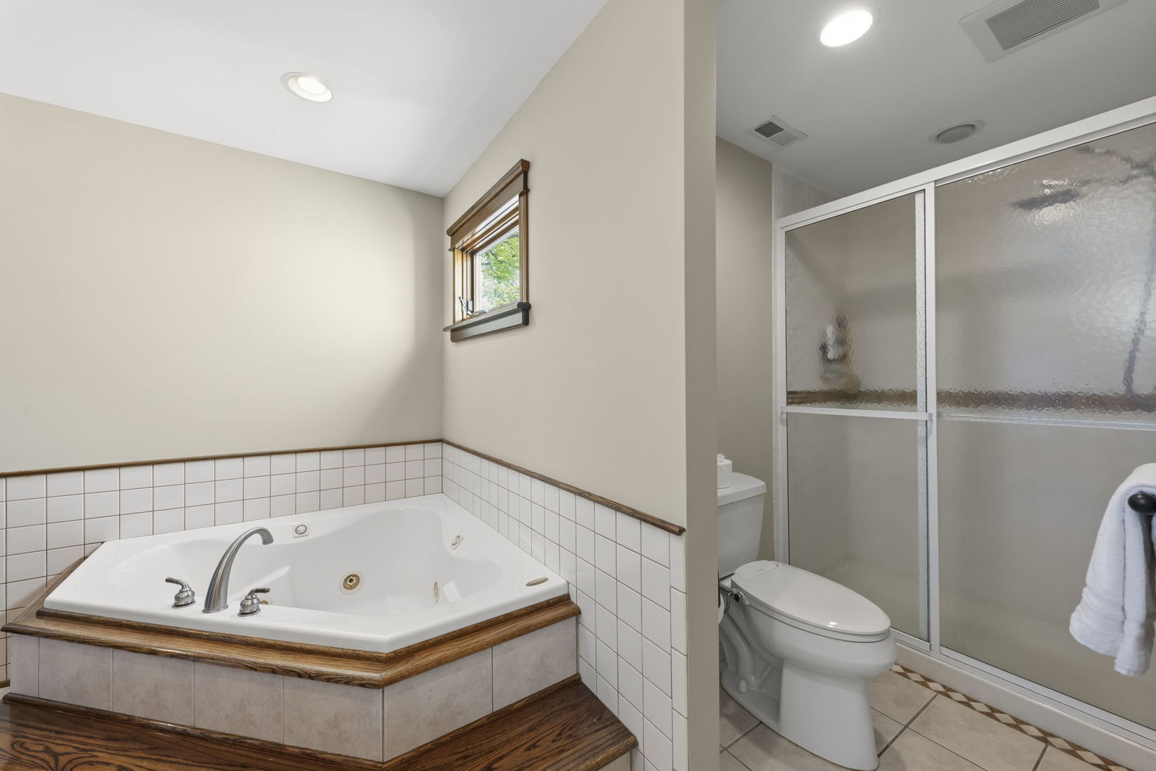 339 8th Street, Downers Grove, IL 60515
