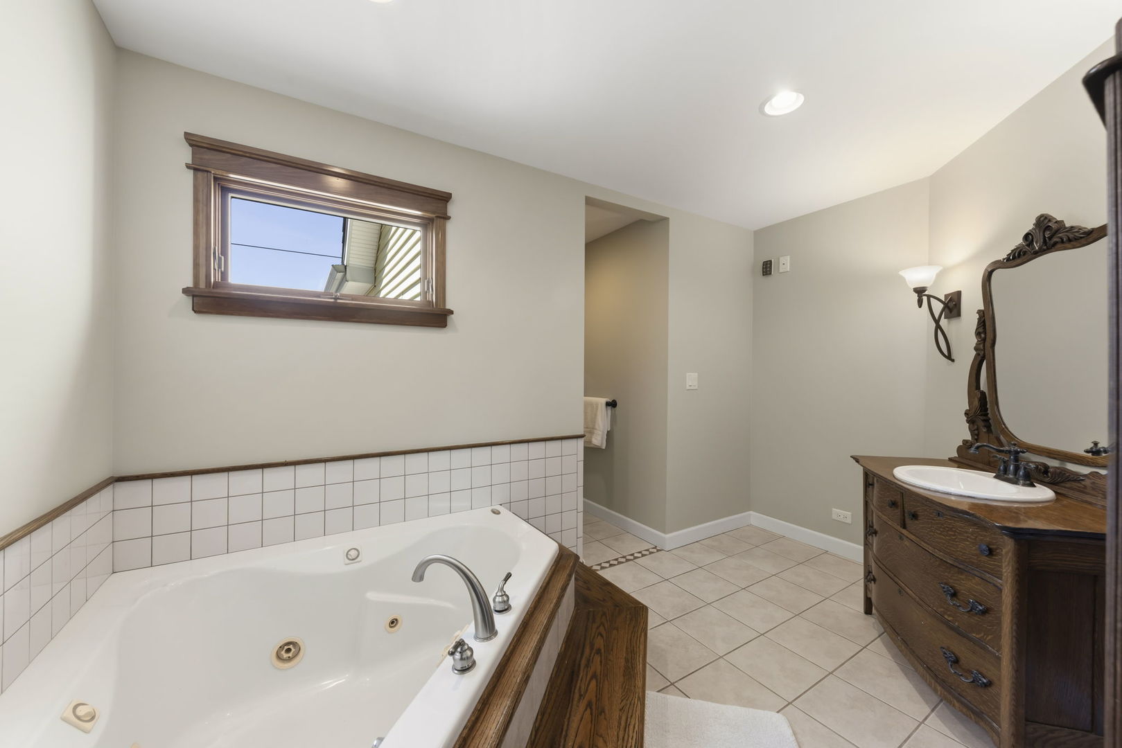 339 8th Street, Downers Grove, IL 60515