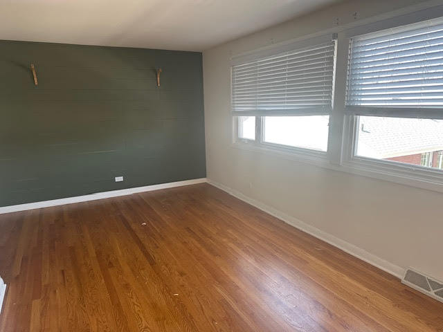 9843 Tulley Avenue, Oak Lawn, IL 60453