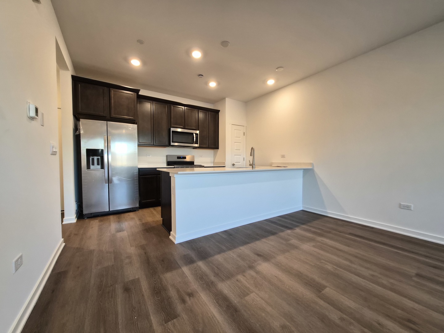 2268 Barbera Drive #2268, Oswego, IL 60543