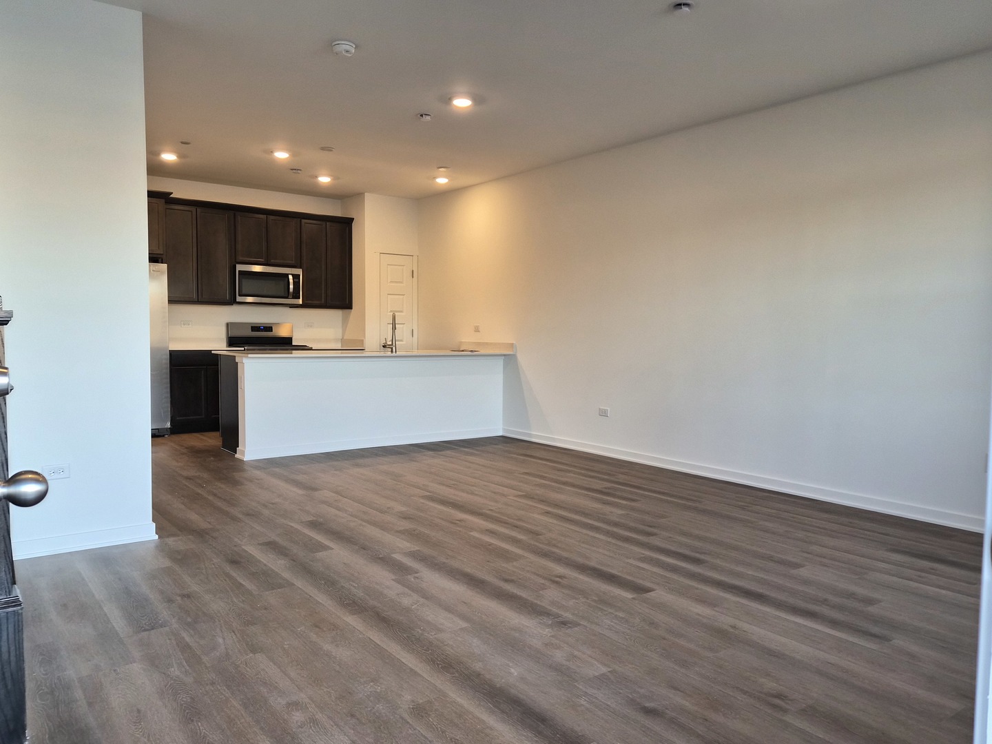 2268 Barbera Drive #2268, Oswego, IL 60543