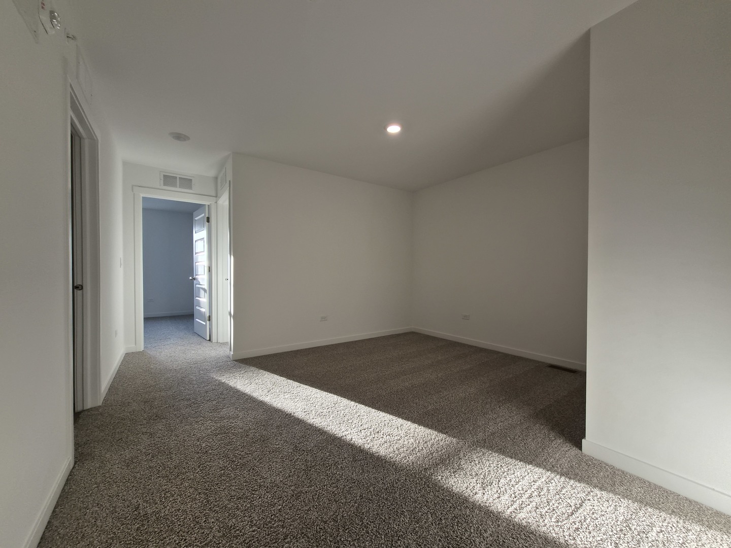 2268 Barbera Drive #2268, Oswego, IL 60543