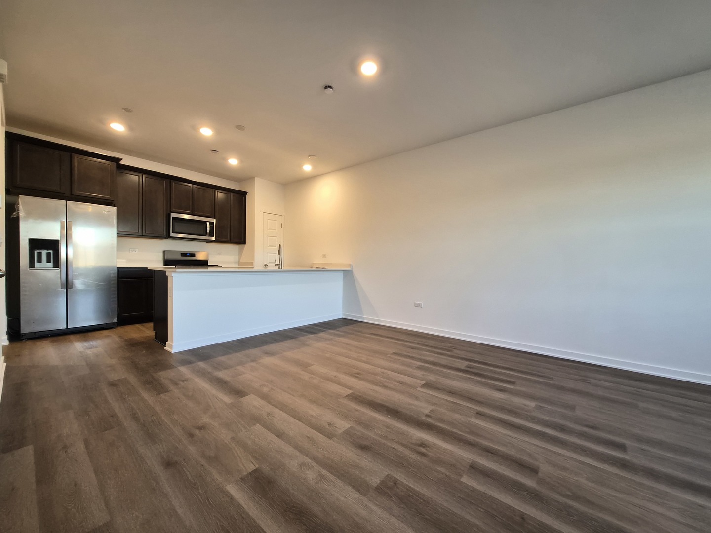 2268 Barbera Drive #2268, Oswego, IL 60543