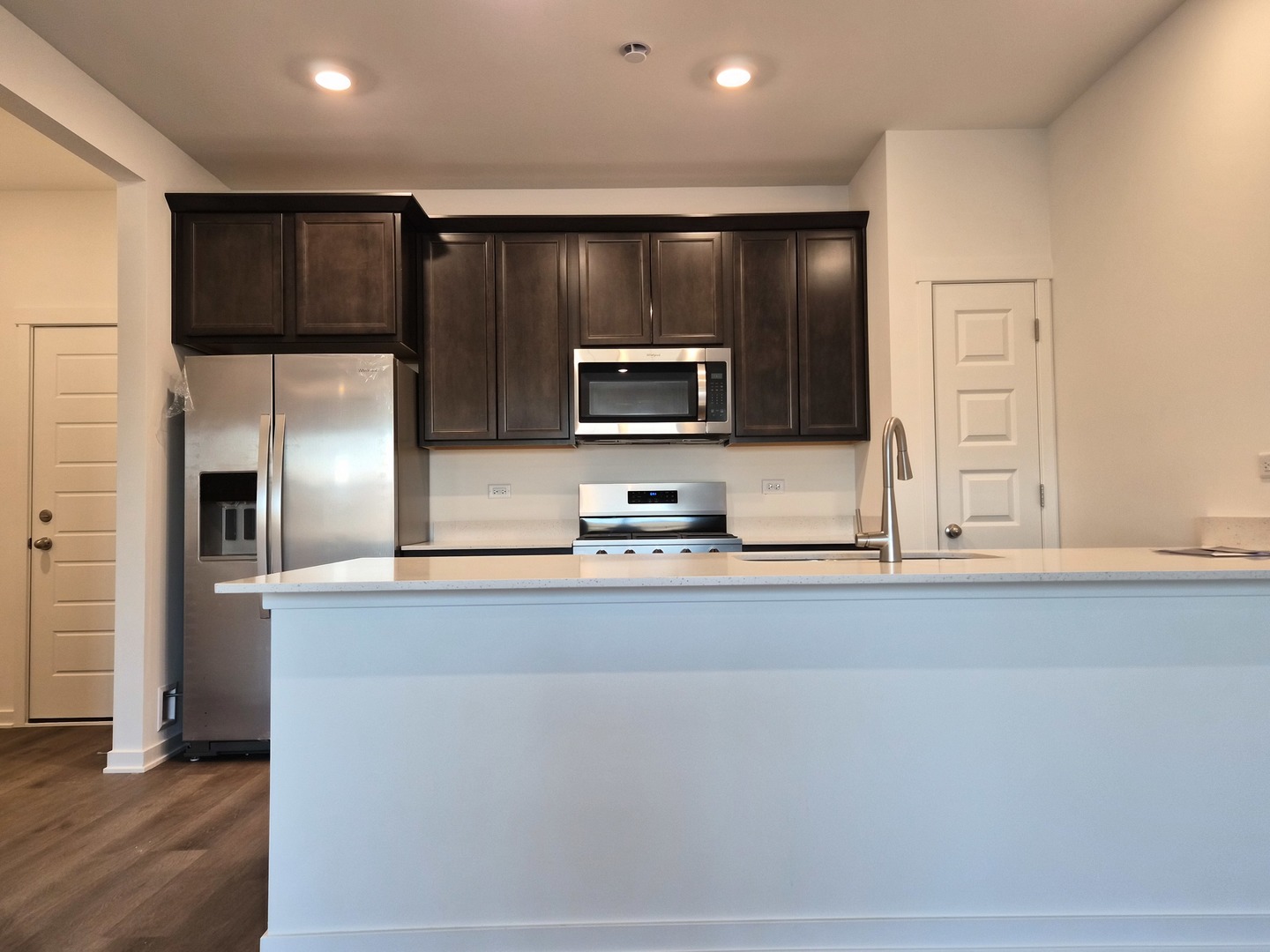 2268 Barbera Drive #2268, Oswego, IL 60543