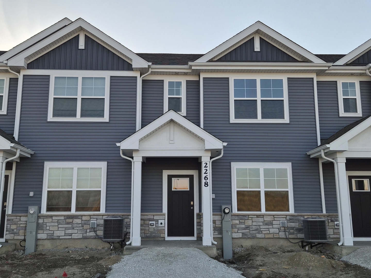 2268 Barbera Drive #2268, Oswego, IL 60543