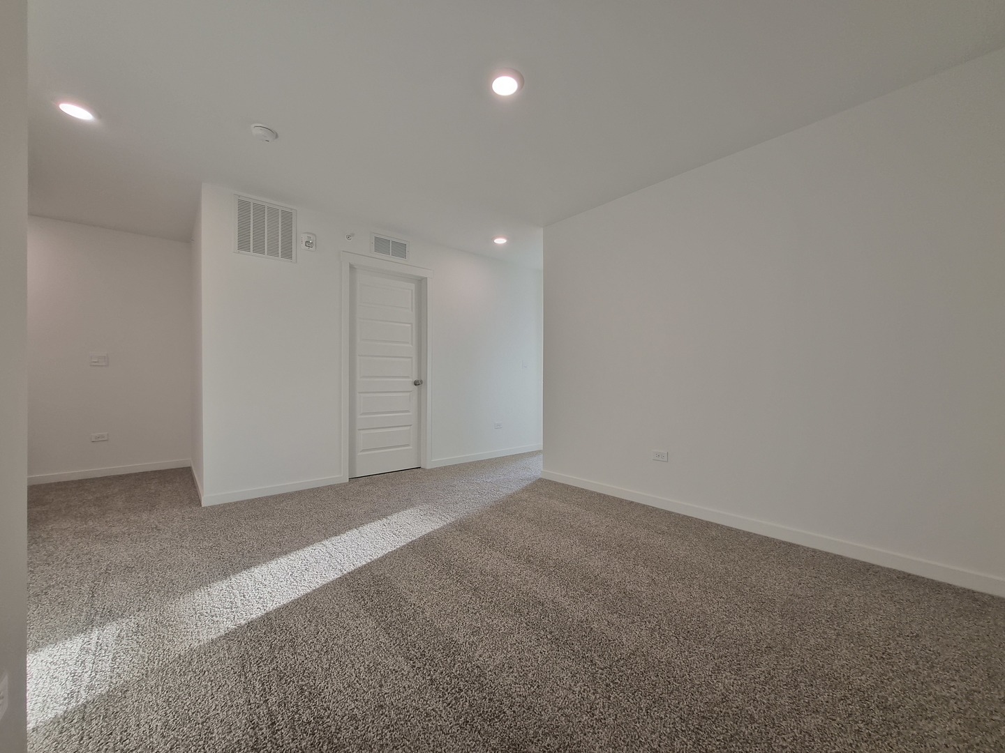 2268 Barbera Drive #2268, Oswego, IL 60543