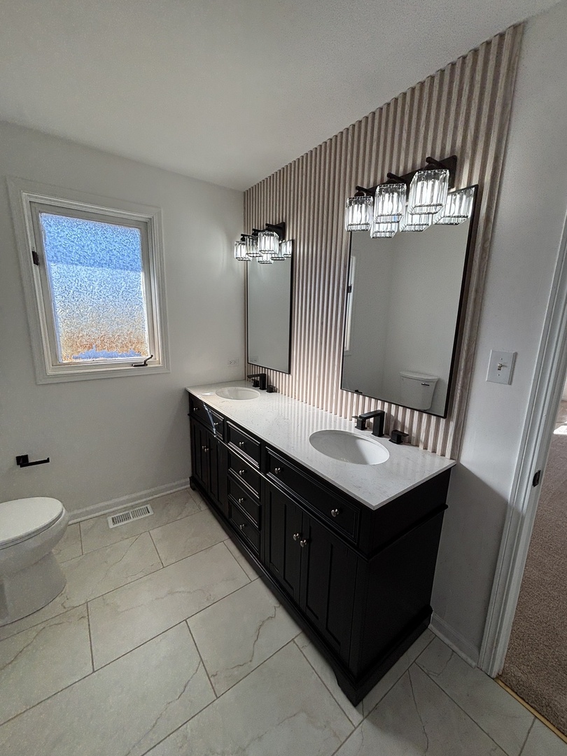 8925 Pheasant Lake Drive, Tinley Park, IL 60487