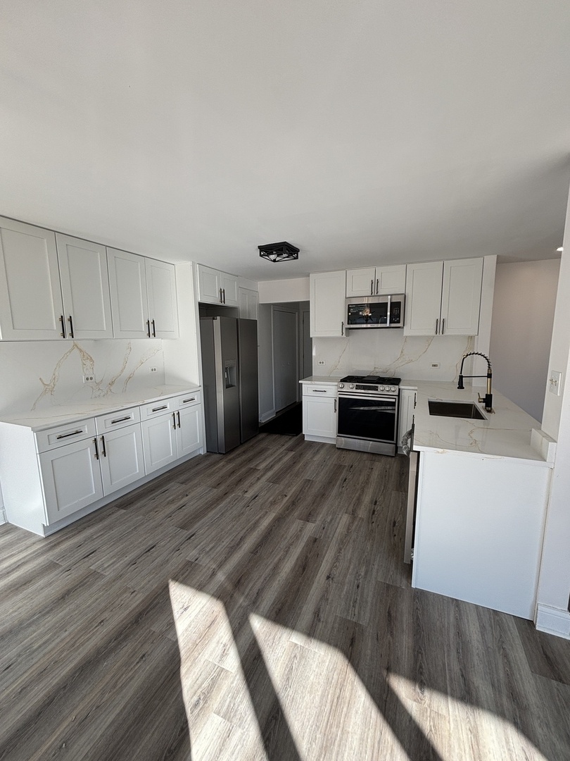 8925 Pheasant Lake Drive, Tinley Park, IL 60487