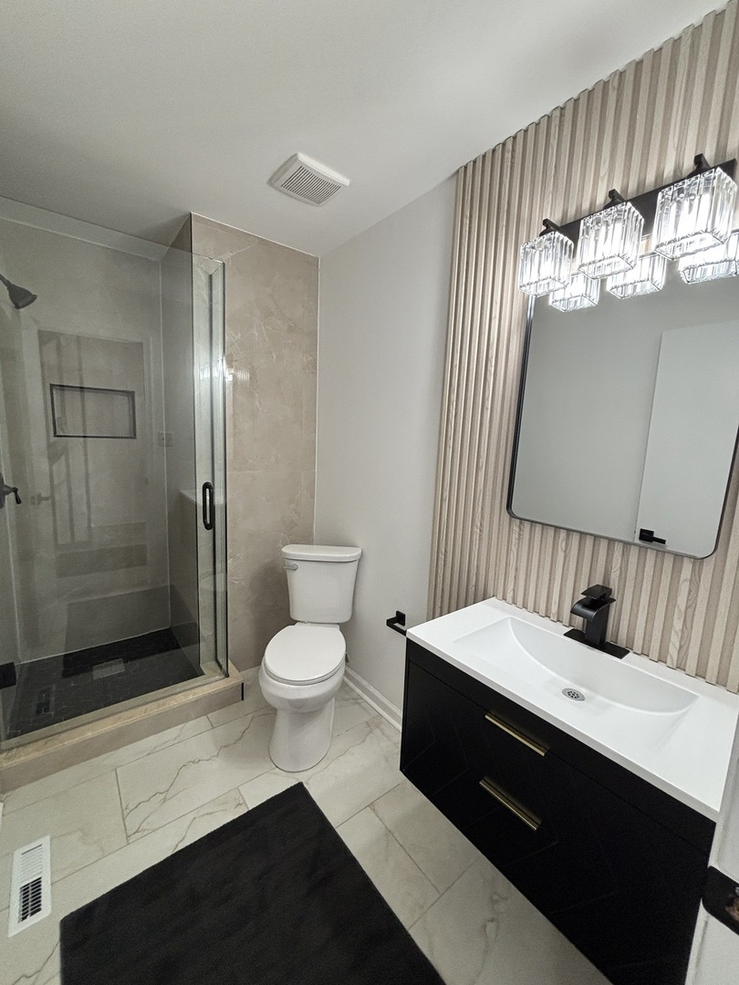 8925 Pheasant Lake Drive, Tinley Park, IL 60487