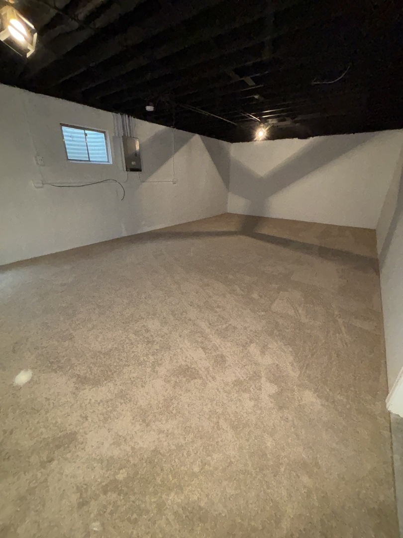 8925 Pheasant Lake Drive, Tinley Park, IL 60487