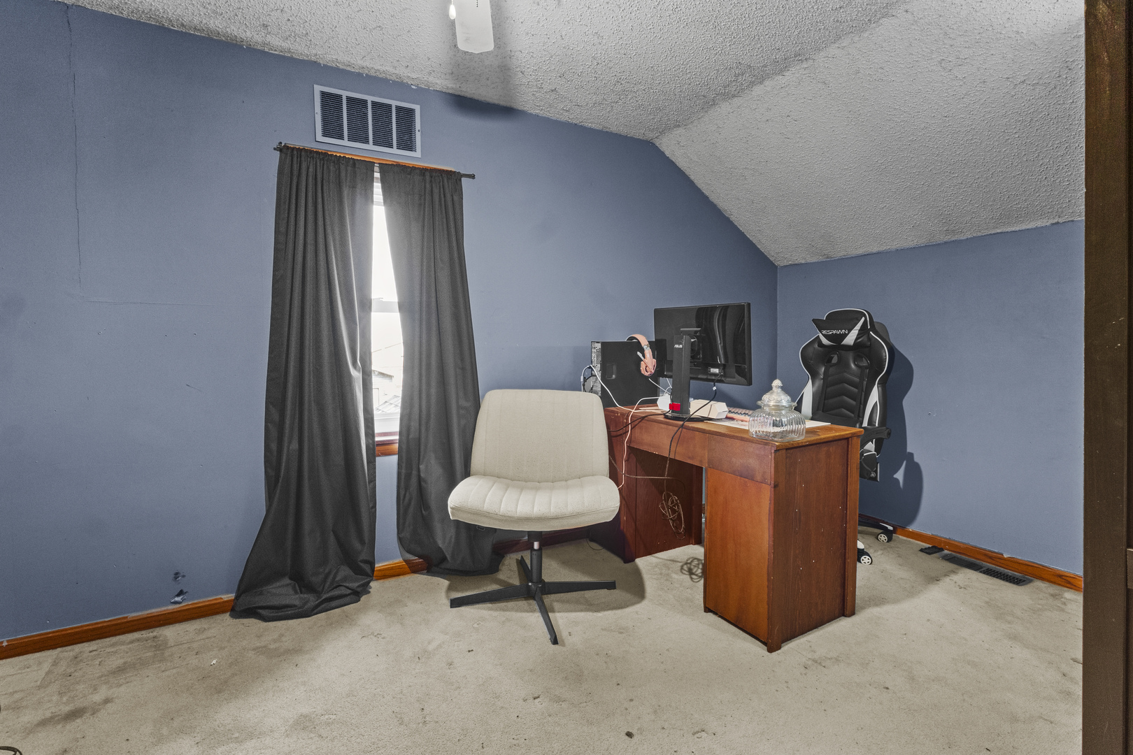 207 E Taylor Street, Grant Park, IL 60940