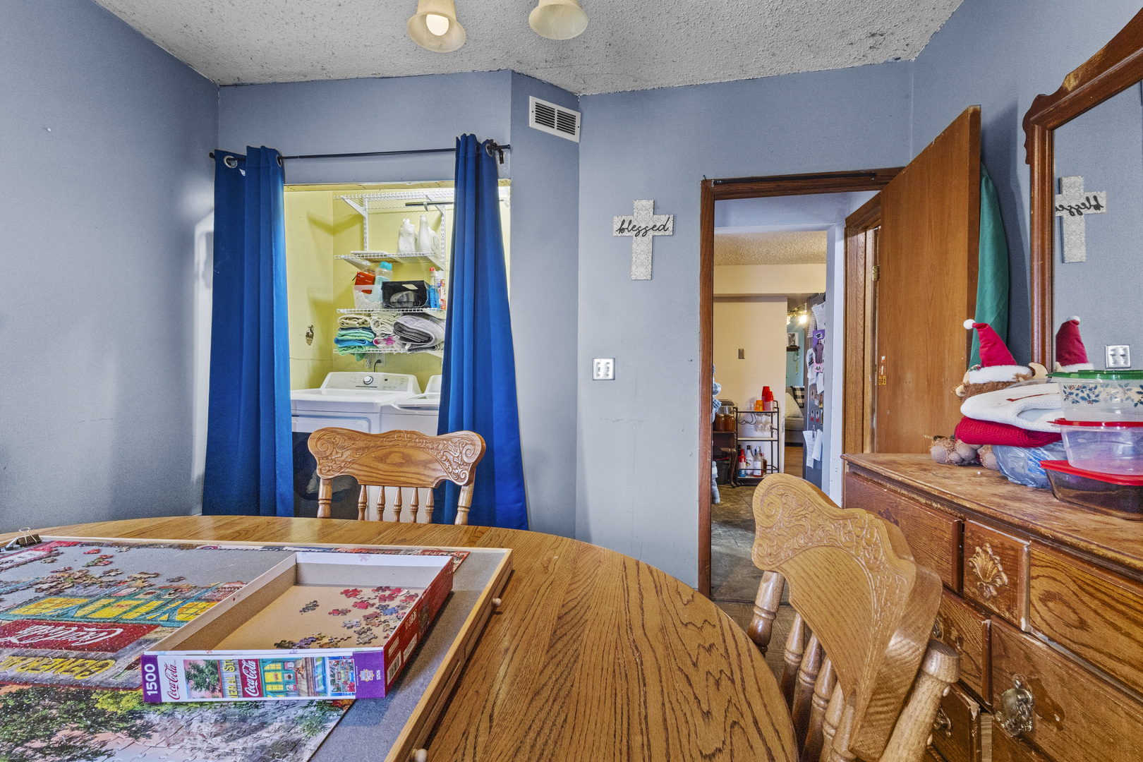 207 E Taylor Street, Grant Park, IL 60940