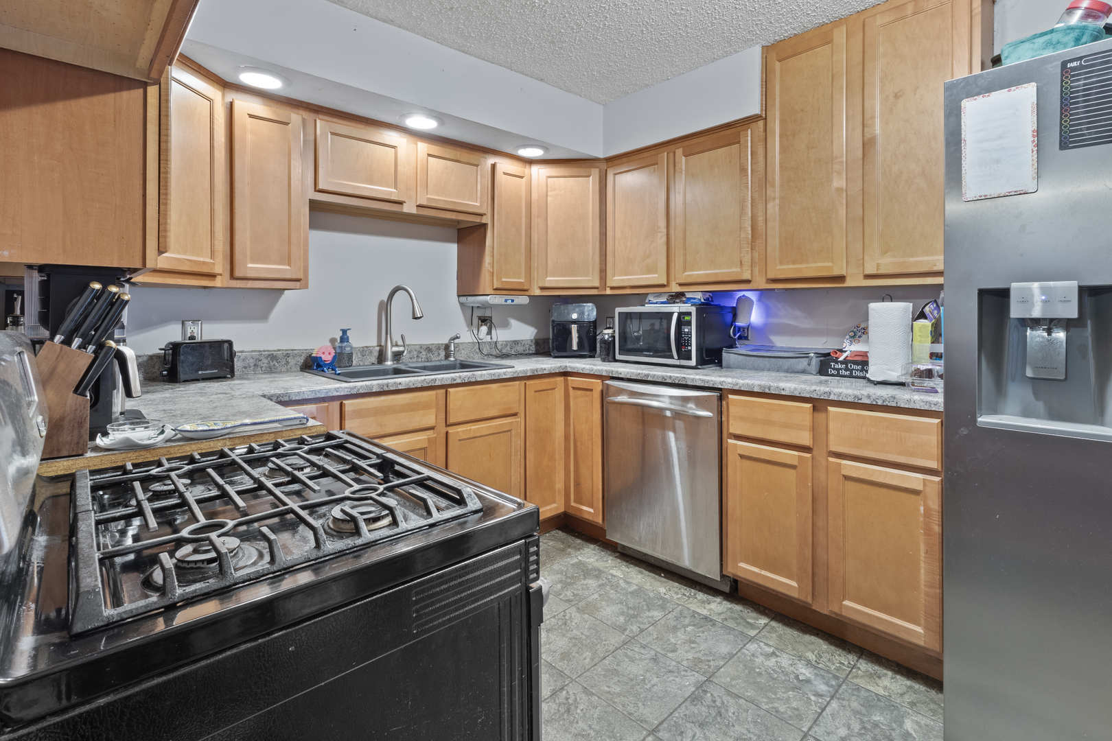 207 E Taylor Street, Grant Park, IL 60940