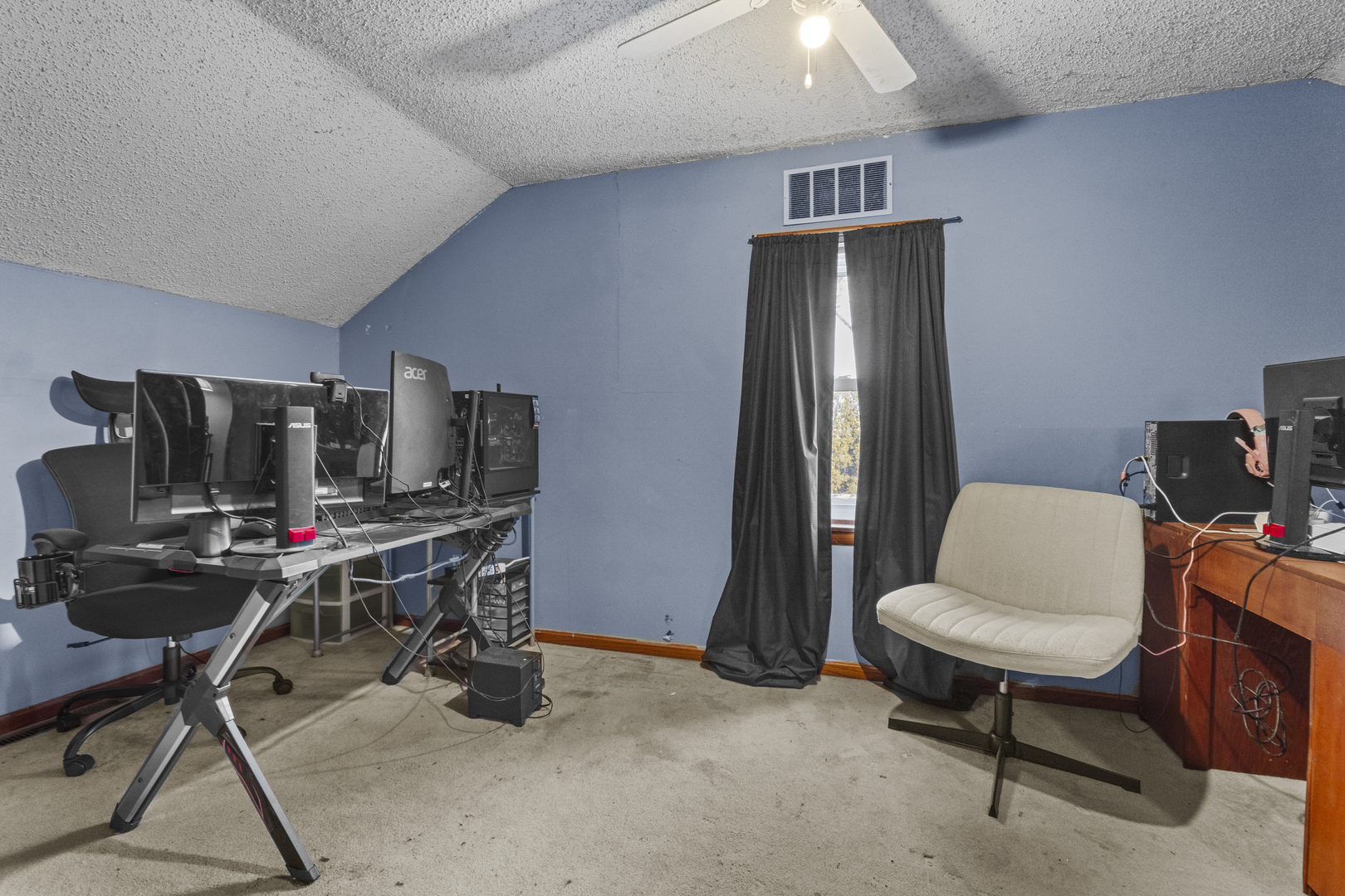 207 E Taylor Street, Grant Park, IL 60940