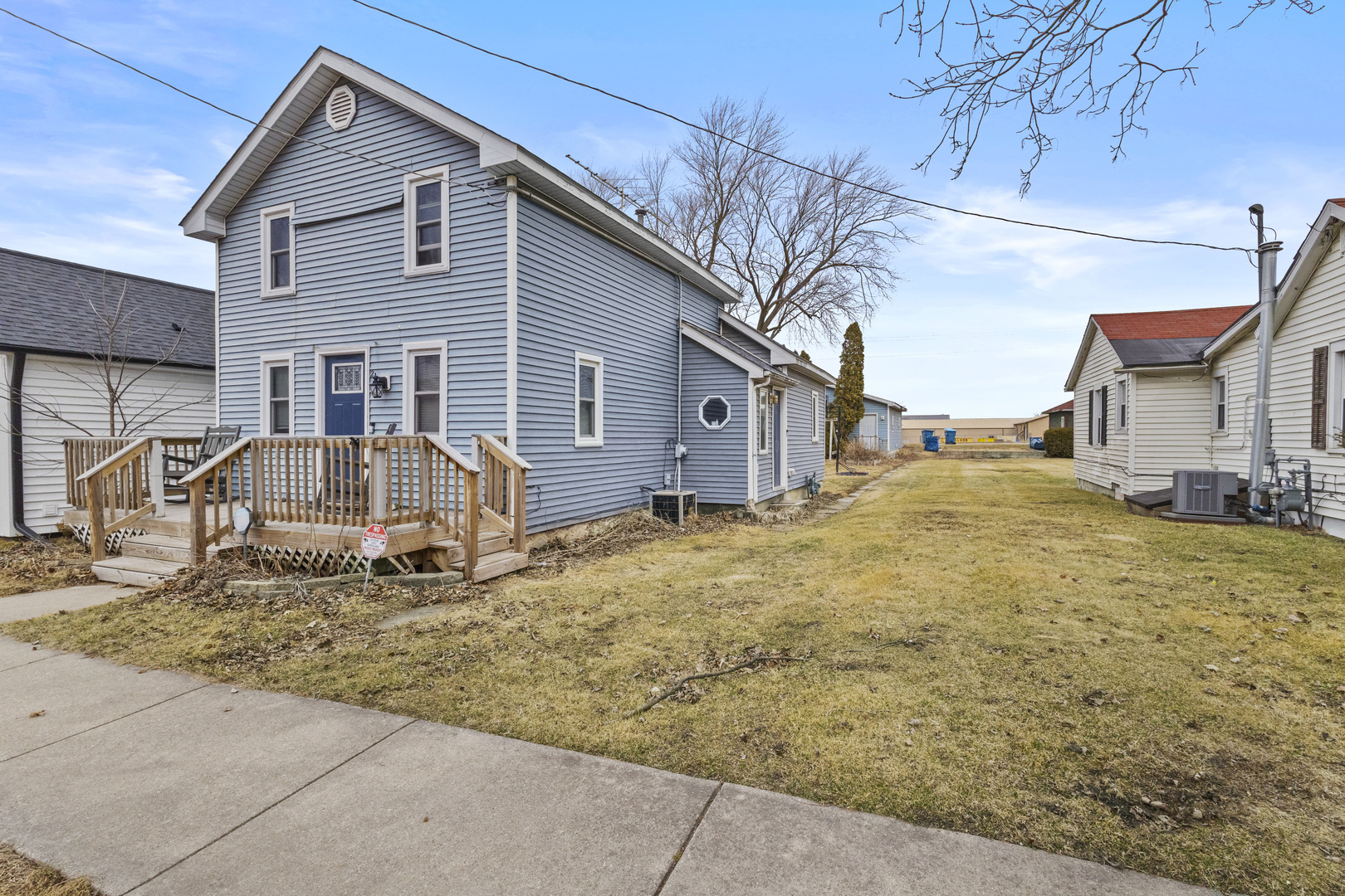 207 E Taylor Street, Grant Park, IL 60940