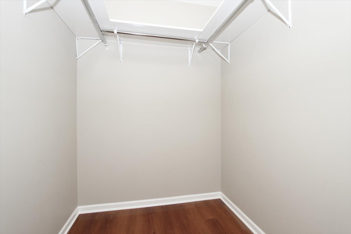 677 Cumberland Trail #2B, Roselle, IL 60172