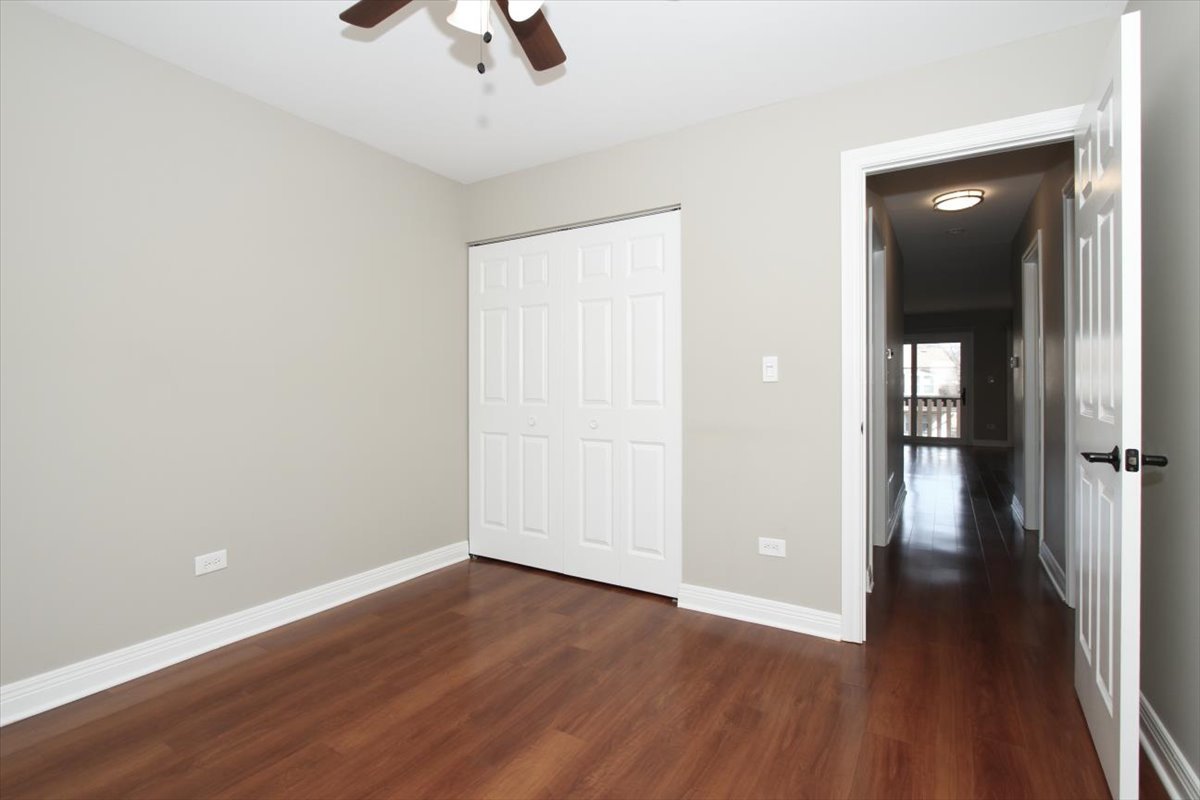 677 Cumberland Trail #2B, Roselle, IL 60172