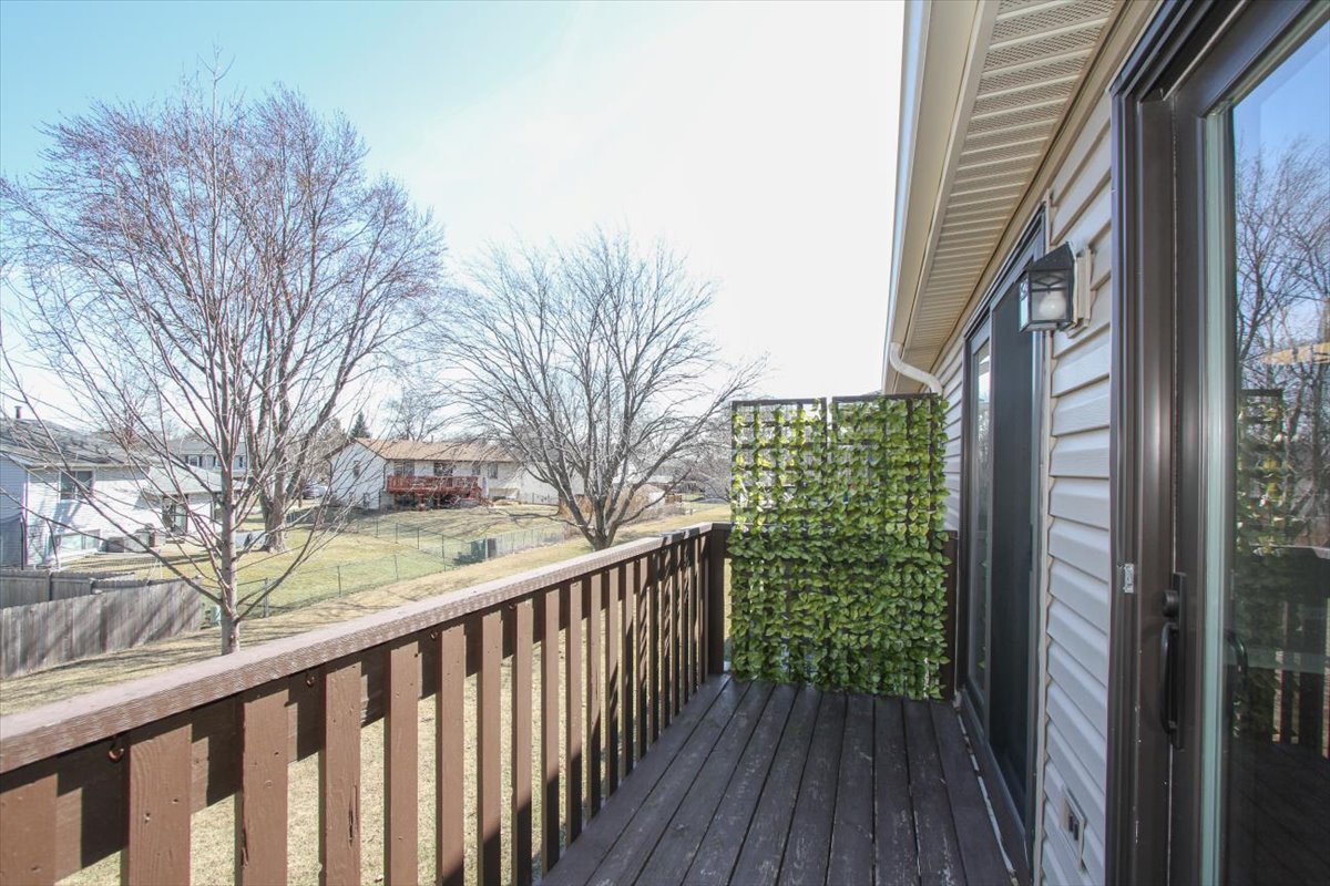 677 Cumberland Trail #2B, Roselle, IL 60172