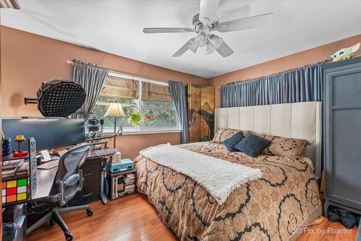 1N536 Highland Avenue, Glen Ellyn, IL 60137