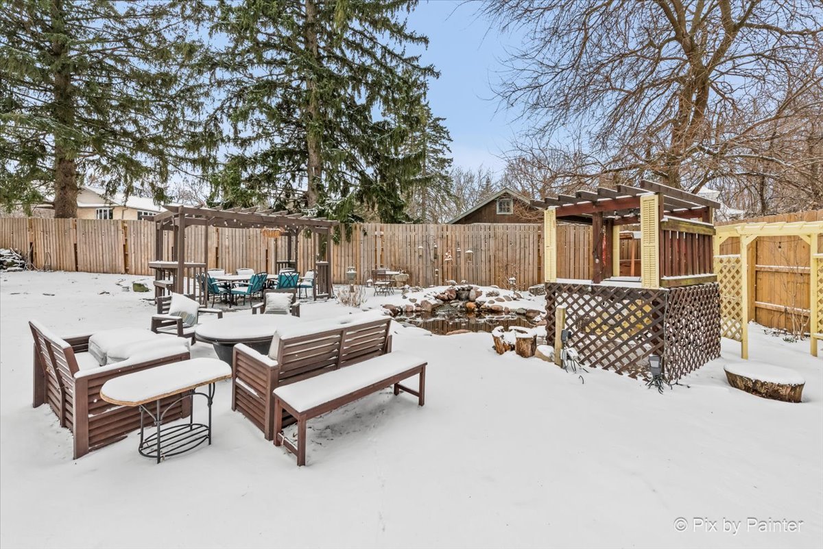 1N536 Highland Avenue, Glen Ellyn, IL 60137