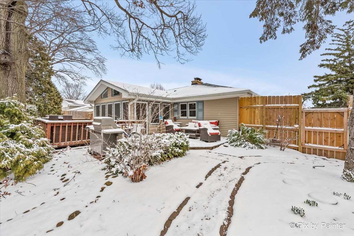 1N536 Highland Avenue, Glen Ellyn, IL 60137