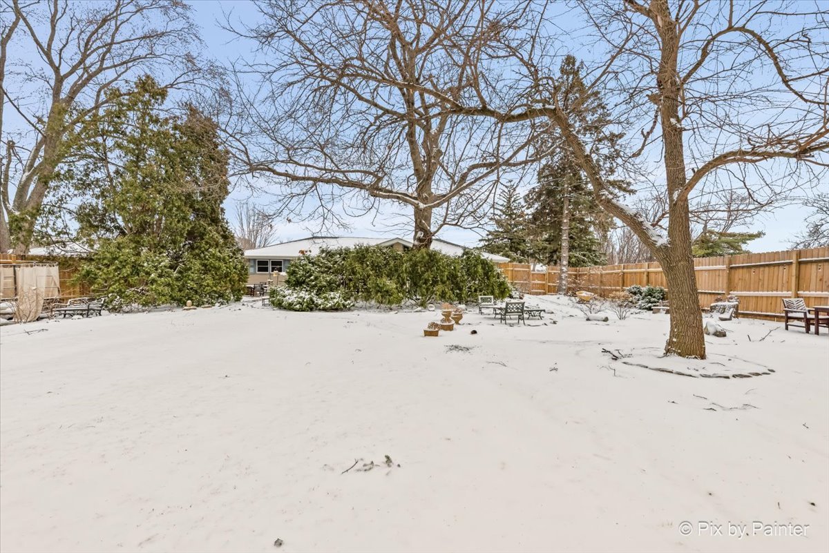 1N536 Highland Avenue, Glen Ellyn, IL 60137